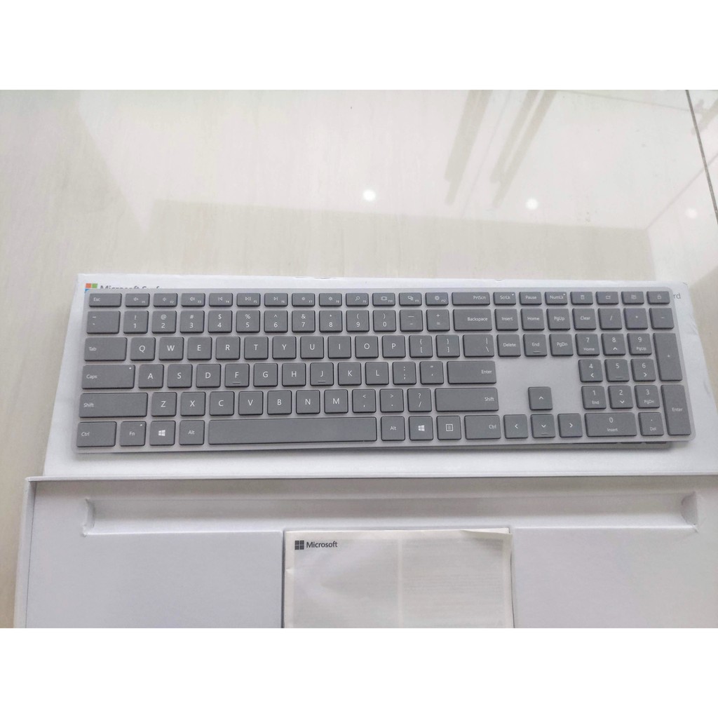 B N Ph M Bluetooth Microsoft Surface Keyboard Yj Like New