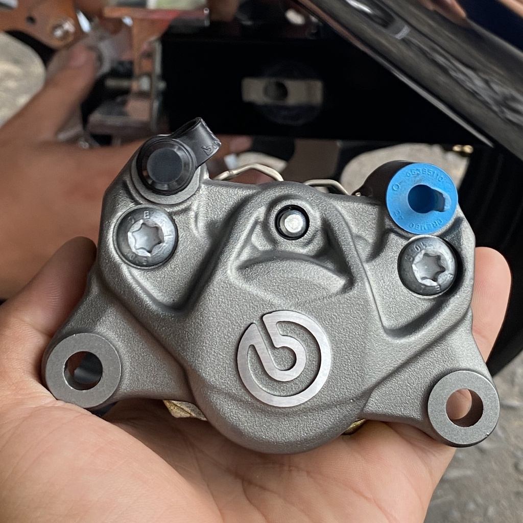 Heo Brembo 2 pis đối xứng màu xám chính hãng Shopee Việt Nam