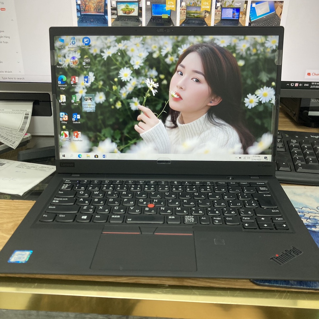 Laptop Lenovo Thinkpad X1 Carbon Gen 6 i5 8250U Ram 8GB Ổ cứng 256GB