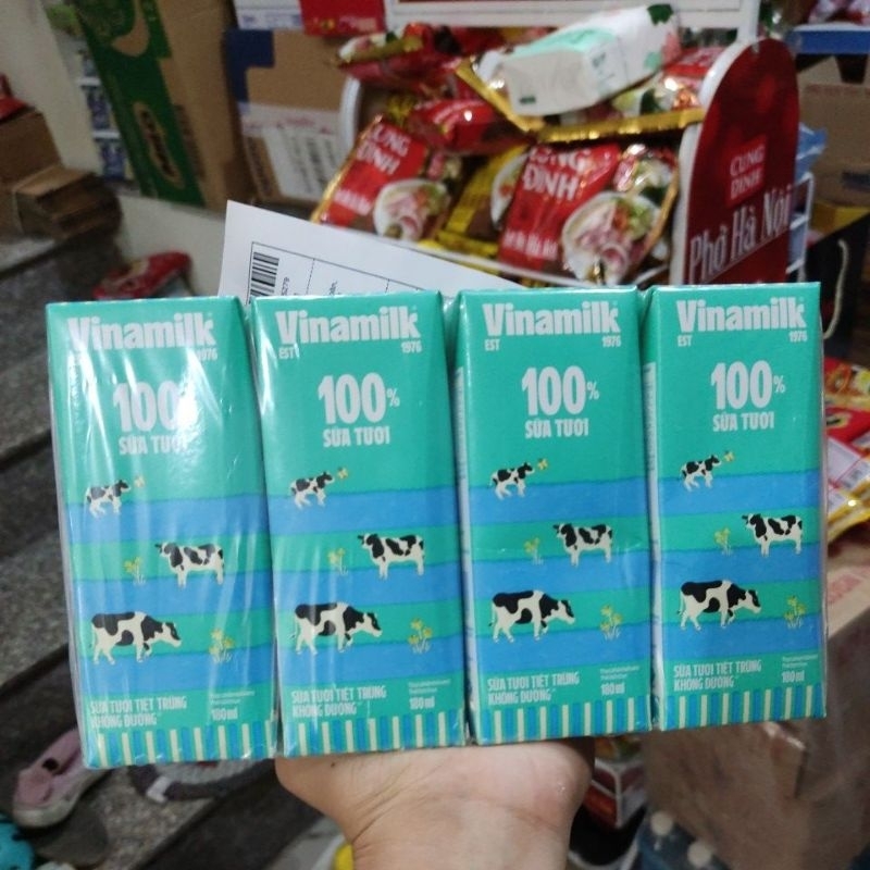 Sữa tươi tiệt trùng Vinamilk 100 Lốc 4 Hộp x 180ml Shopee Việt Nam