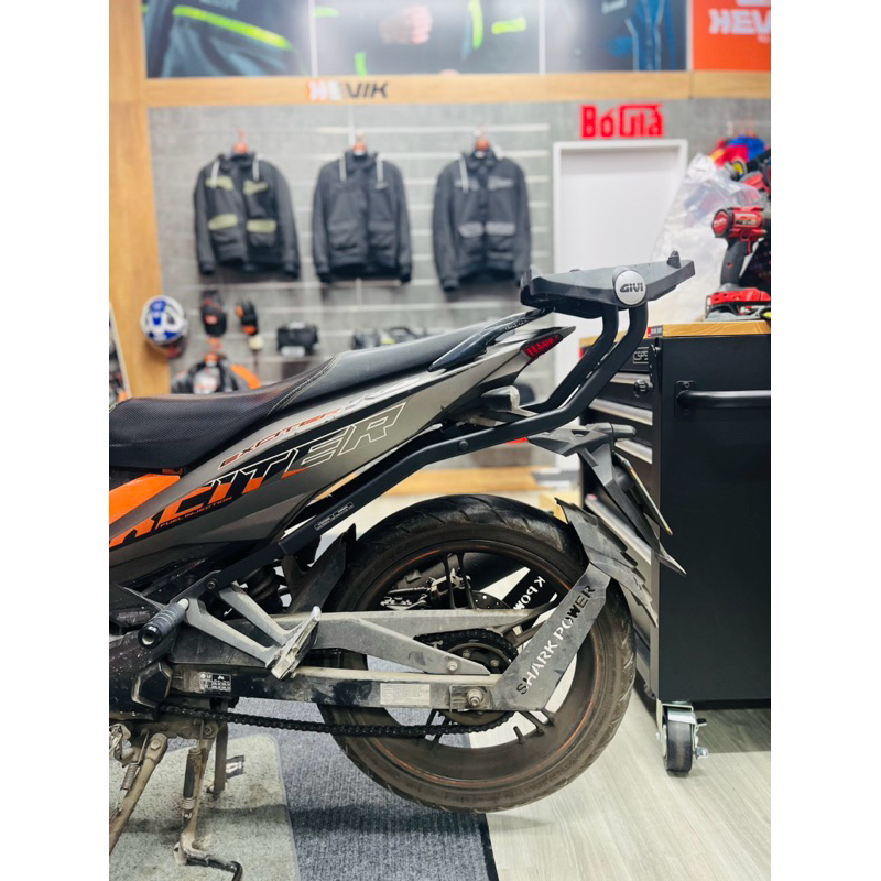 Baga chịu lực Givi HRV Exciter 150 Chính hãng Bh 2 năm Shopee Việt Nam