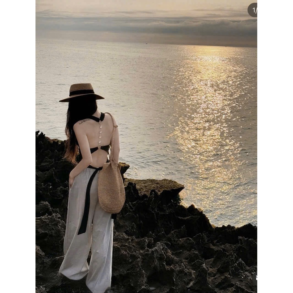 SET CROP ĐEN CỔ YẾM CỘT NƠ LƯNG QUẦN SUÔNG NUDE Shopee Việt Nam