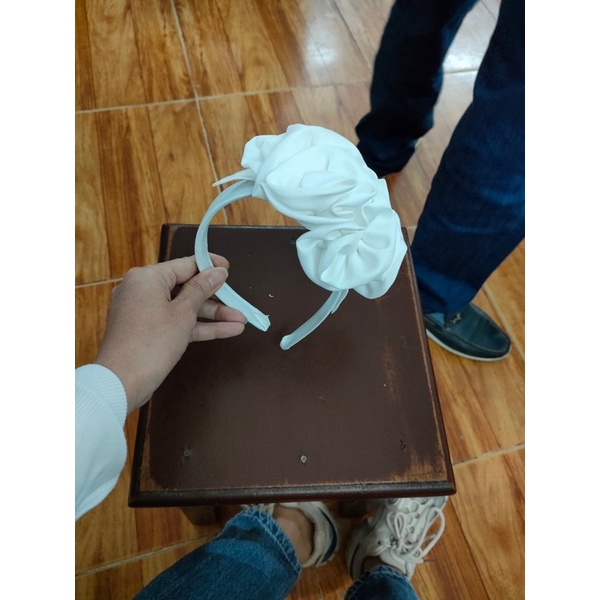 bờm cài tóc cô dâu