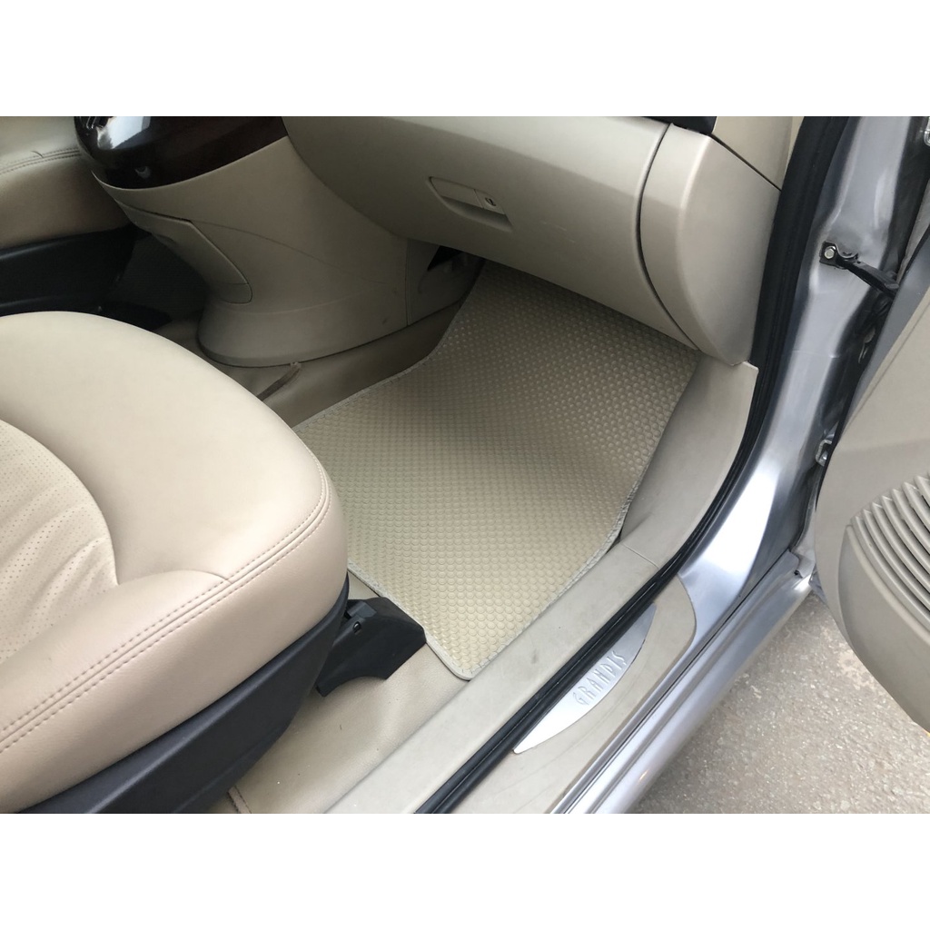 Thảm lót ô tô KATA cho xe Mitsubishi Grandis (2003-2011) - Khít với sàn, Chống trơn, Không mùi, Không ẩm mốc
