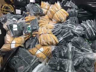 Quần giả váy MANGO