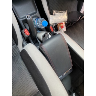 Hộp Tỳ Tay, Bệ tỳ tay, Hộc Để Đồ Xe Nissan Almera 2021 2022 2023 Màu đen - Có Cổng Cắm USB tiện dụng, Mẫu L2