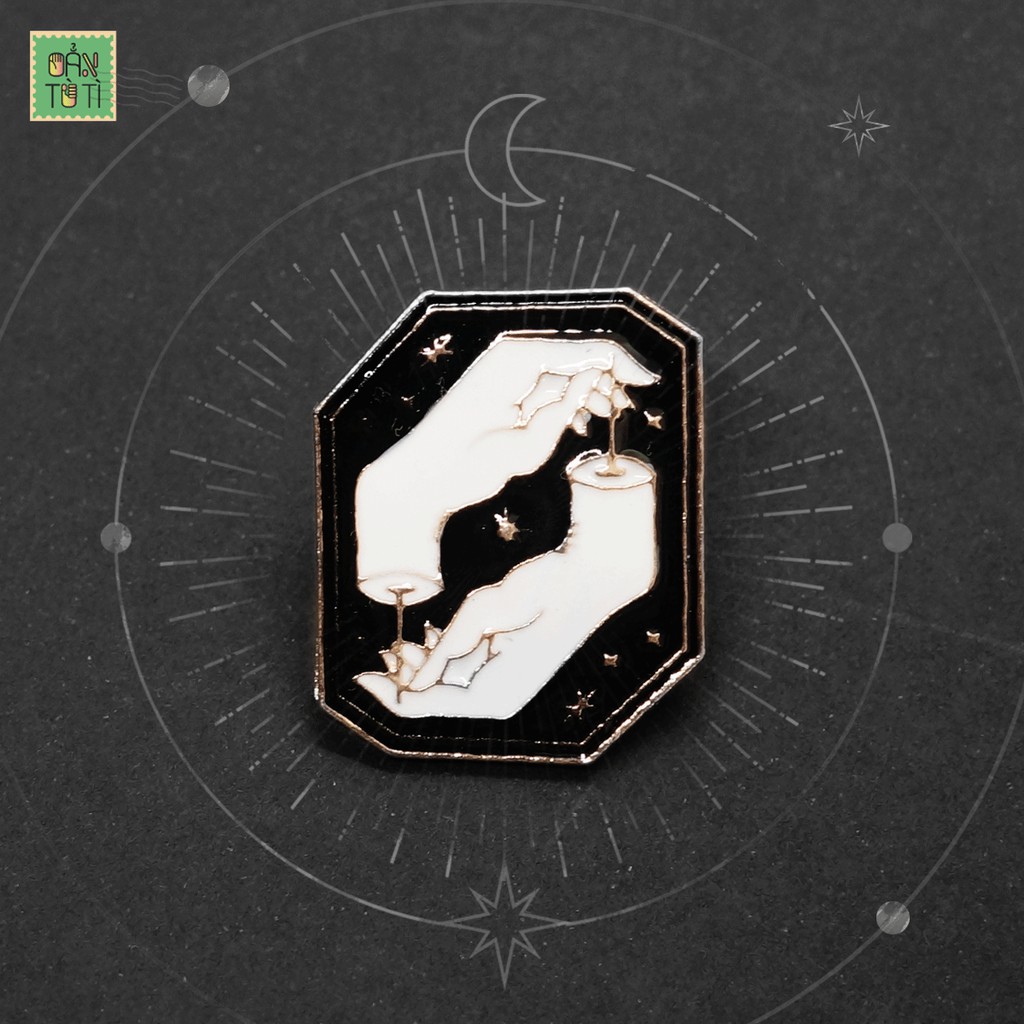 Pin Ghim Cài Áo_ Bàn Tay Chiêm Tinh | Shopee Việt Nam