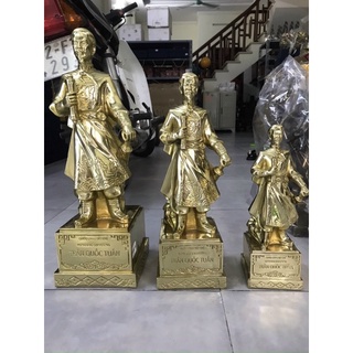 Tượng Trần Quốc Tuấn Hưng Đạo đại vương bằng đồng vật phẩm phong thuỷ quà tặng trưng bày trang trí