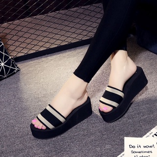 Dép Xốp Dép Nữ Mùa Hè Flip-Flops Cao Gót Đế Dày Chống Trơn Trượt Thời Trang Mặc Ngoài Phiên Bản Hàn Quốc Giày Đi Biển