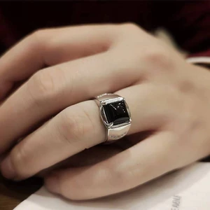 Nhẫn Nam Đính Đá Onyx Màu Đen Phong Cách Cổ Điển