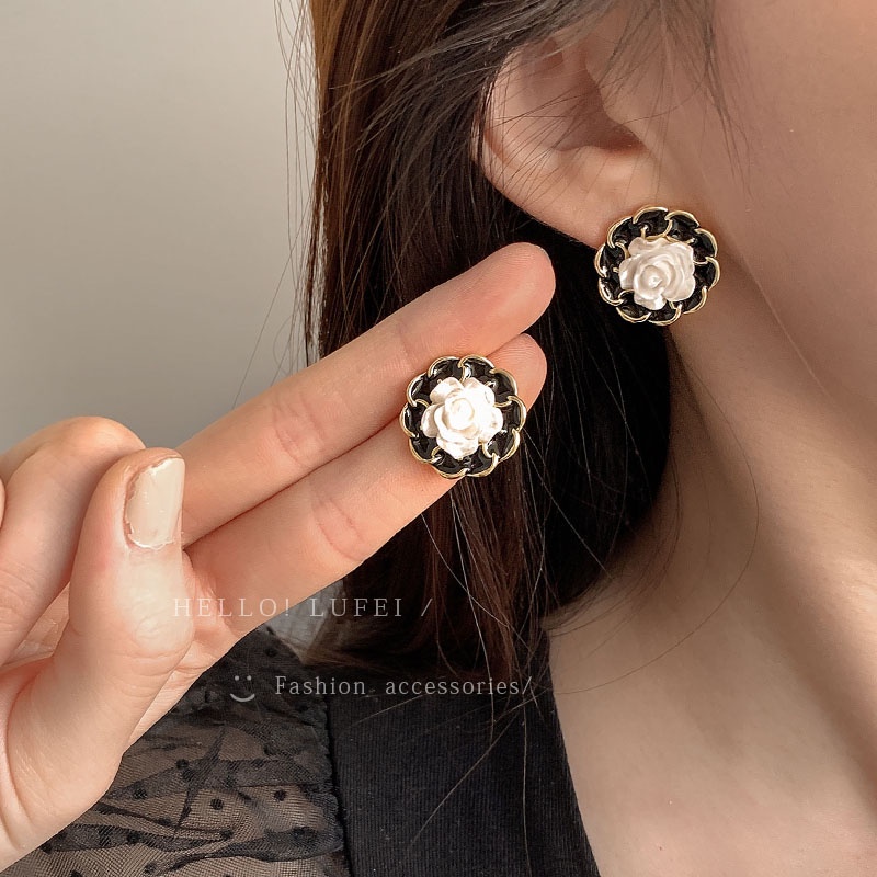 Kẹp tai ngọc trai retro nữ, phong cách Hàn Quốc, mới 2024, không cần xuyên bông tai