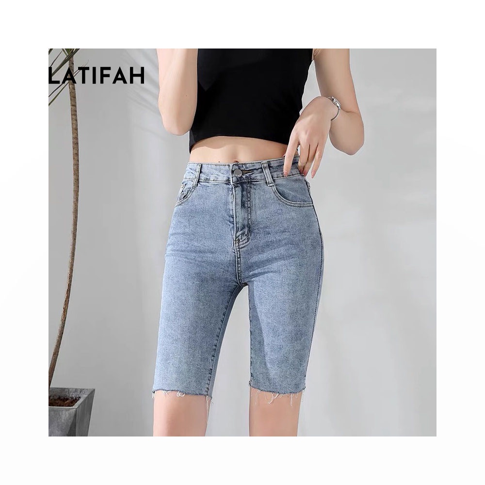 Quần short ngố jean co giãn LATIFAH trơn căn bản QS024 dễ phối đồ phong cách trẻ trung năng động