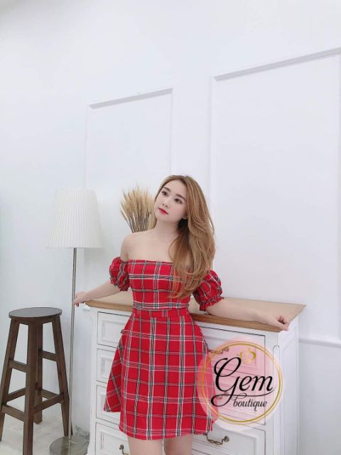 ĐẦM TRỄ VAI CARO ĐỎ CÚP NGỰC TÔN DA DÃ MAN