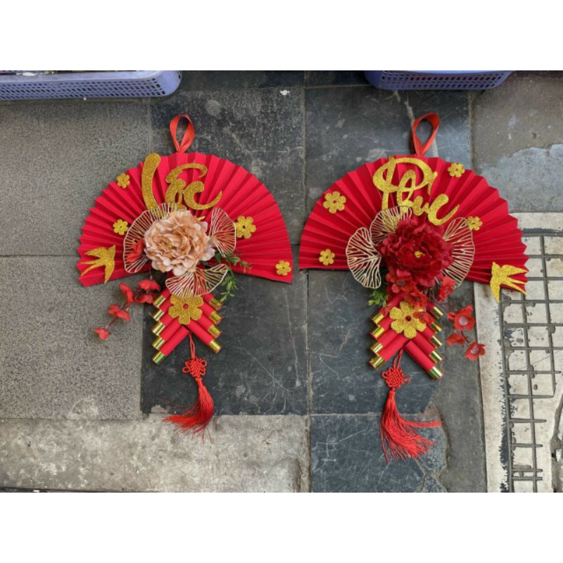 Quạt giấy đỏ trang trí tết | Shopee Việt Nam