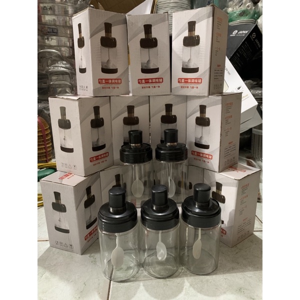 Set 5 Hũ Thủy Tinh Đựng Gia Vị Kèm Muỗng Nhựa Múc 250ml