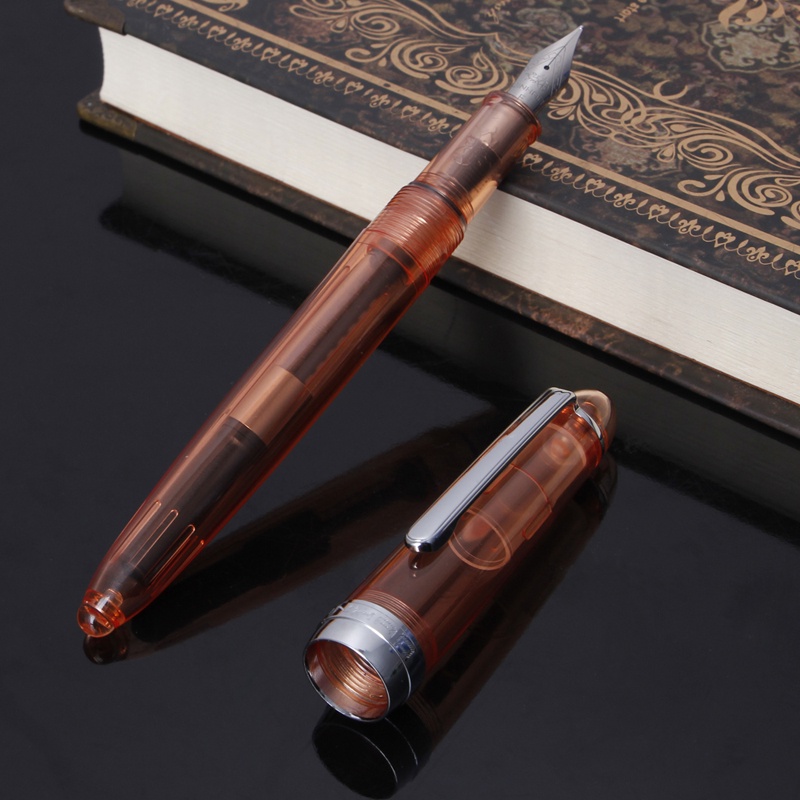 Bút máy JINHAO 992 thiết kế trong suốt với ngòi bút 0.5mm tiện lợi cho văn phòng
