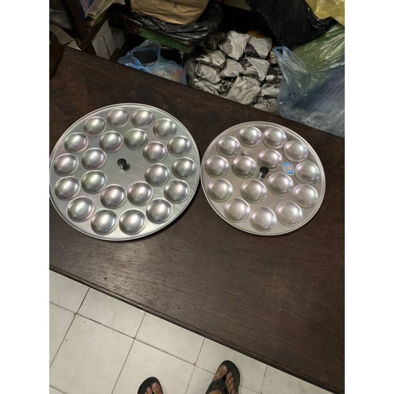 Khuôn Nhôm Đổ Bánh Bèo Lớn 22 Bánh , Nhỏ 15 Bánh