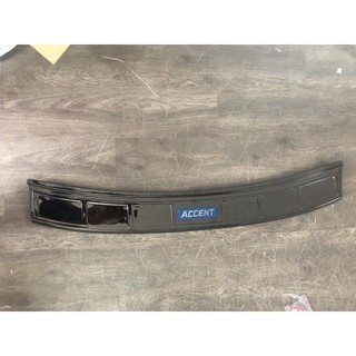 Ốp chống trầy cốp trong, ngoài xe Hyundai Accent đời 2018 - 2020, 2021-2023, 2024-2025 Vân TITAN cao cấp, sáng bóng