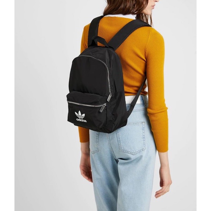 Balo Du L ch N Das Nylon Medium Backpack ED4725 Shopee Vi t Nam