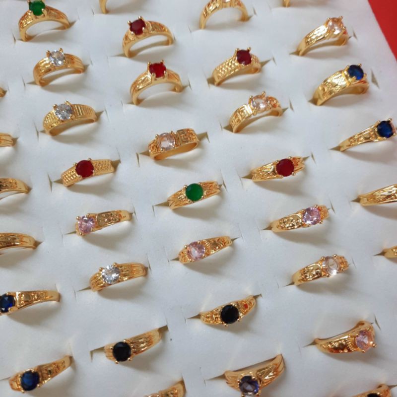 Những mẫu nhẫn vàng 18K đẹp cho em bé