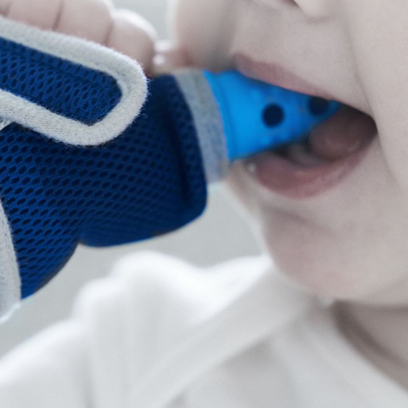 Winn Silicone Không Độc Hại Cho Bé Trẻ Em Bảo Vệ Ngón Tay Dừng Ngón Tay Cái Hút Dây Đeo Tay