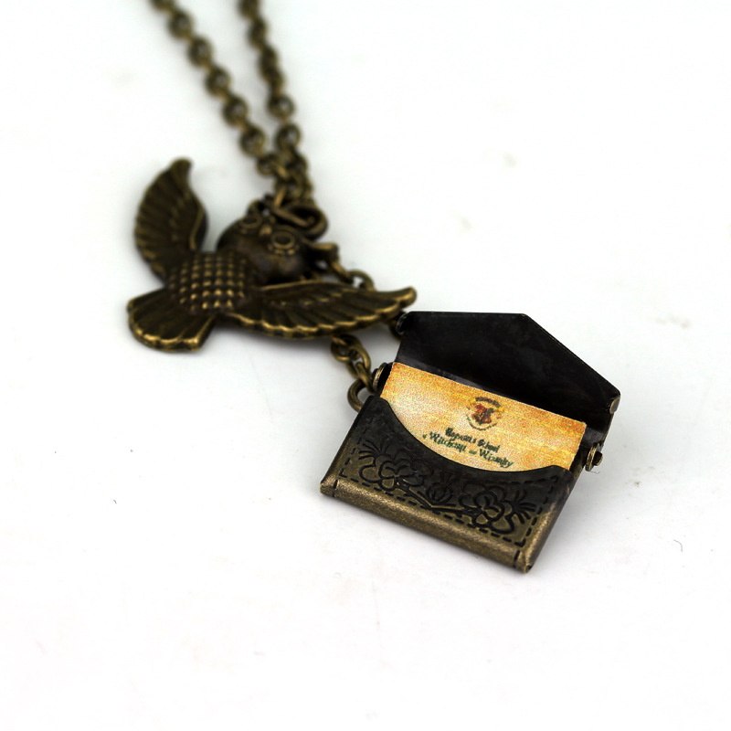 Vòng cổ và mặt dây chuyền Harry Potter: Bộ chuyển đổi thời gian, Cú thuốc chai và Bảo bối Tử Thần
