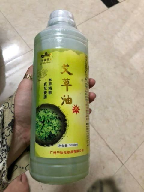 Dầu massage body chiết xuất ngải cứu, chai 1 lít