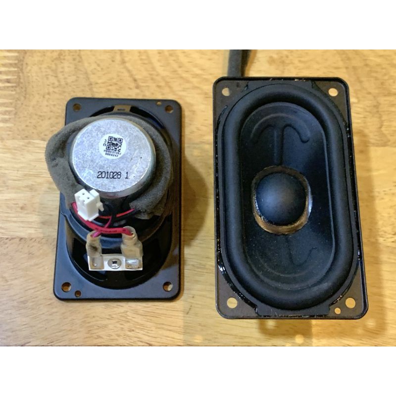 Loa to&agrave;n dải JBL Charge 5