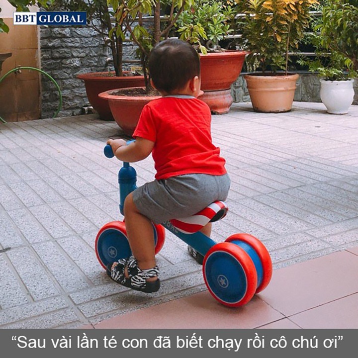 Xe chòi chân BBT Global Q4 màu xanh