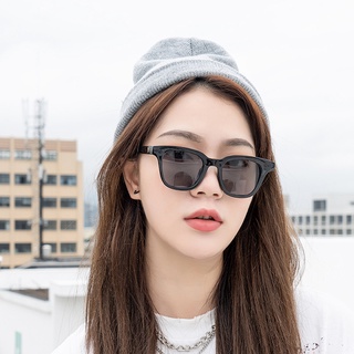 Kính mắt râm mát nữ nam chống tia UV thời trang phong cách Hàn Quốc gọng kính chữ V siêu hot thay được tròng cận 241