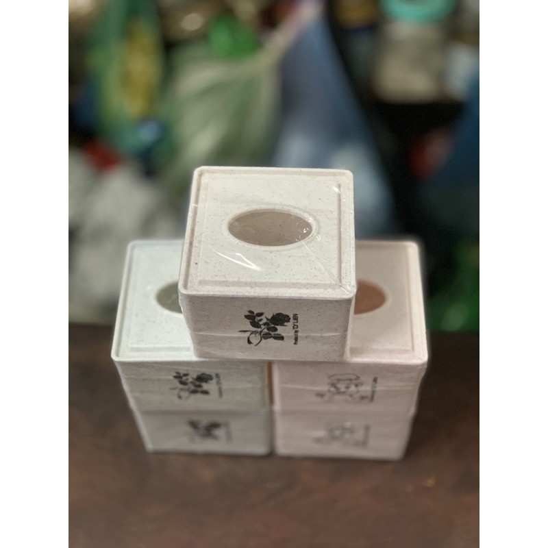 HỘP ĐỰNG KHĂN GIẤY VUÔNG NHỰA CHÍNH HÃNG ( Tý Liên )