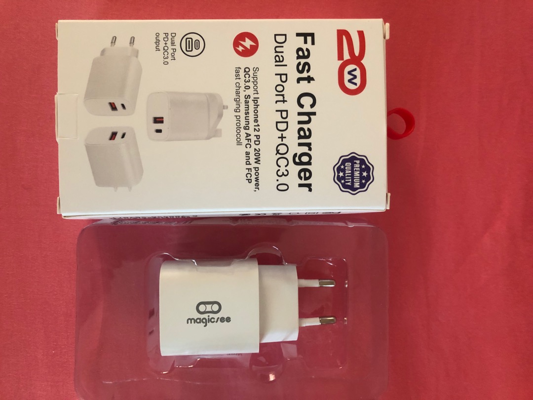 Magicsee E1 hai cổng sạc