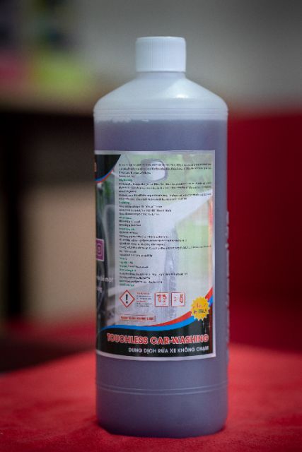Nước rửa xe không chạm cao cấp đậm đặc Bio 30-1L thương hiệu Ekokemika