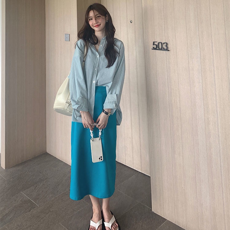 Set Áo Sơ Mi Kẻ Sọc Xanh Dương Phối Chân Váy Xẻ Tà Lưng Cao Thời Trang Hàn Quốc Cá Tính Cho Nữ