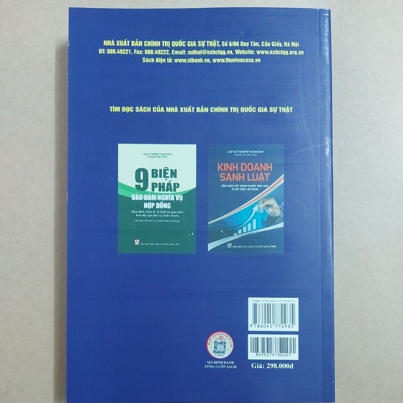 Sách - Cẩm nang pháp luật ngân hàng (Nhận diện những vấn đề pháp lý)