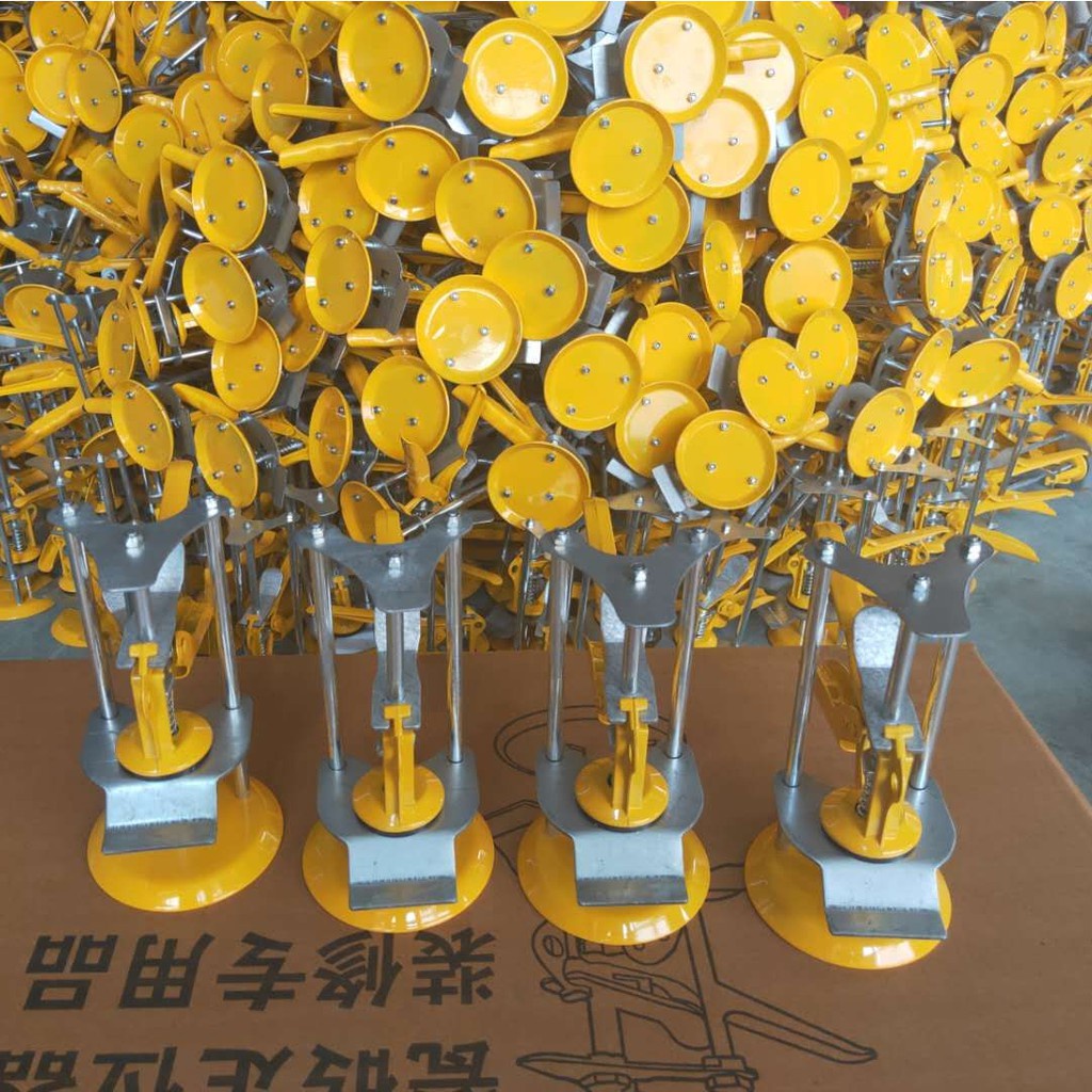 Kích kê gạch ốp tường bóp tay - Con đội gạch ốp tường 3 trụ