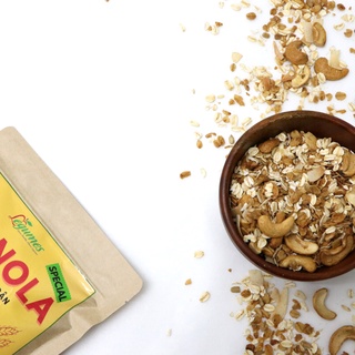 Granola Ngũ Cốc Thuần Chay - Yến Mạch, Hạt Điều, Hạnh Nhân, Hạt Hướng Dương, Dừa & Quế - Vegan Granola
