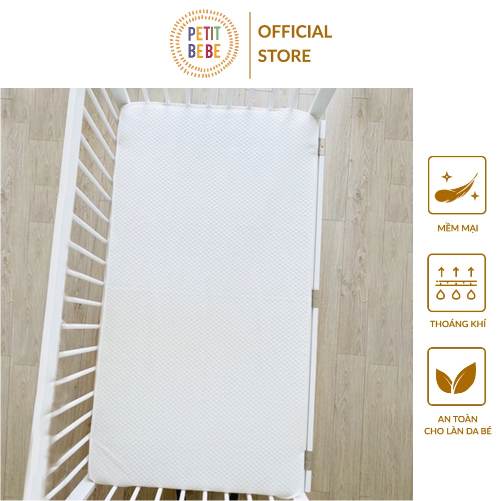 Ảnh Lót chống thấm bảo vệ nệm cũi cho bé PETIT BEBE cotton chun 4 góc tiện lợi 1