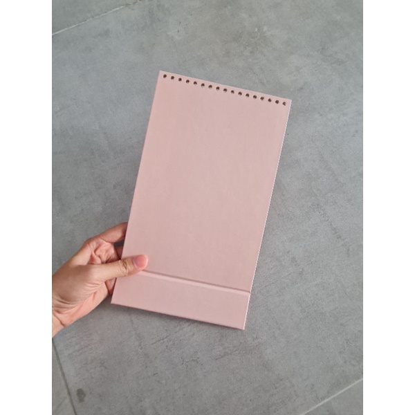 Đế lịch dọc A5 15x22cm nhiều màu pastel (đã đục lỗ sẵn)