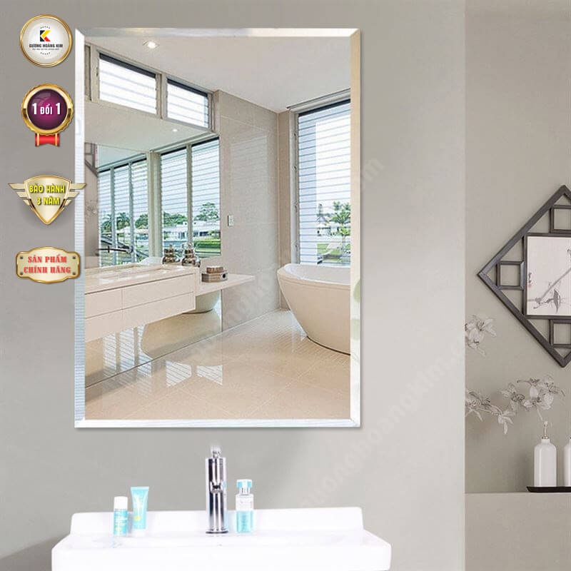 Gương nhà tắm không chỉ giúp bạn kiểm tra ngoại hình mà còn tạo ra vẻ đẹp cho ngôi nhà của bạn. Với những mẫu gương đa dạng về kiểu dáng và kích cỡ, bạn hoàn toàn có thể tìm thấy sản phẩm phù hợp với phòng tắm của mình. Click vào hình ảnh để khám phá những sản phẩm tuyệt vời.