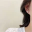 Khuyên tai NU300 viền đá phối ngọc trai nhân tạo cực sang