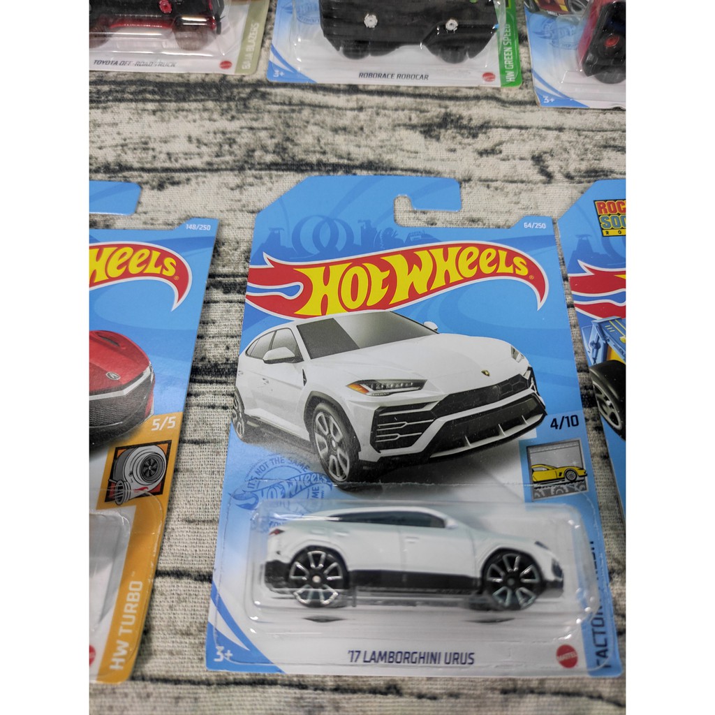 lamborghini urus hot wheels