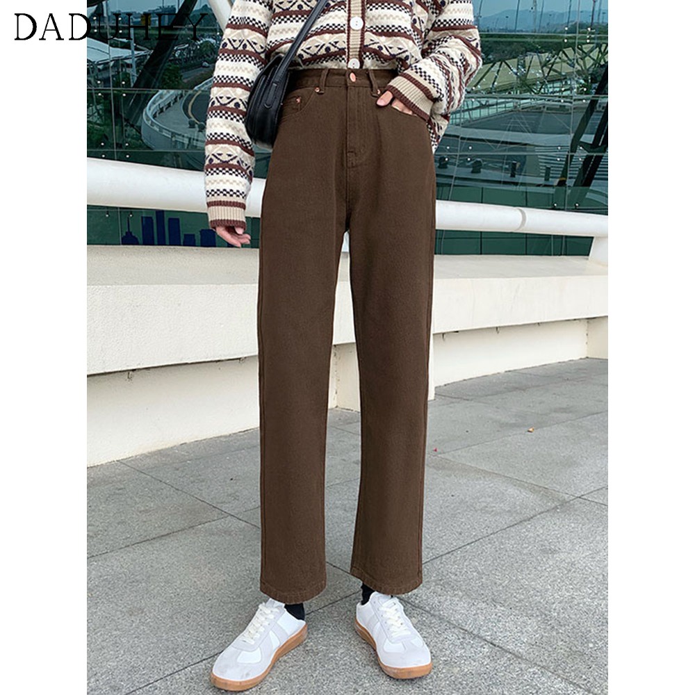Ảnh Quần jean lưng cao màu cà phê năng động cho phái nữ 3