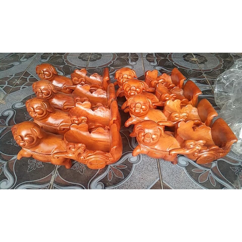 Heo gỗ hương kéo xe để chưng rượu ngang