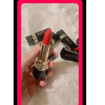 Son thỏi Miss Rose 3D mịn lì, mềm mượt môi, không chì