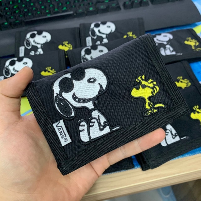 Tui Vi Van.s x Peanuts Slipped Black Wallet Nam n Shopee Vi t Nam