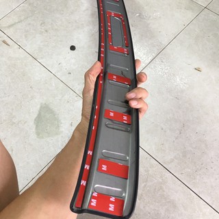 Ốp chống trầy cốp trong, ngoài xe Kia Soluto 2018 - 2021, 2022, 2023, 2024, 2025 Vân TITAN phay xước cao cấp