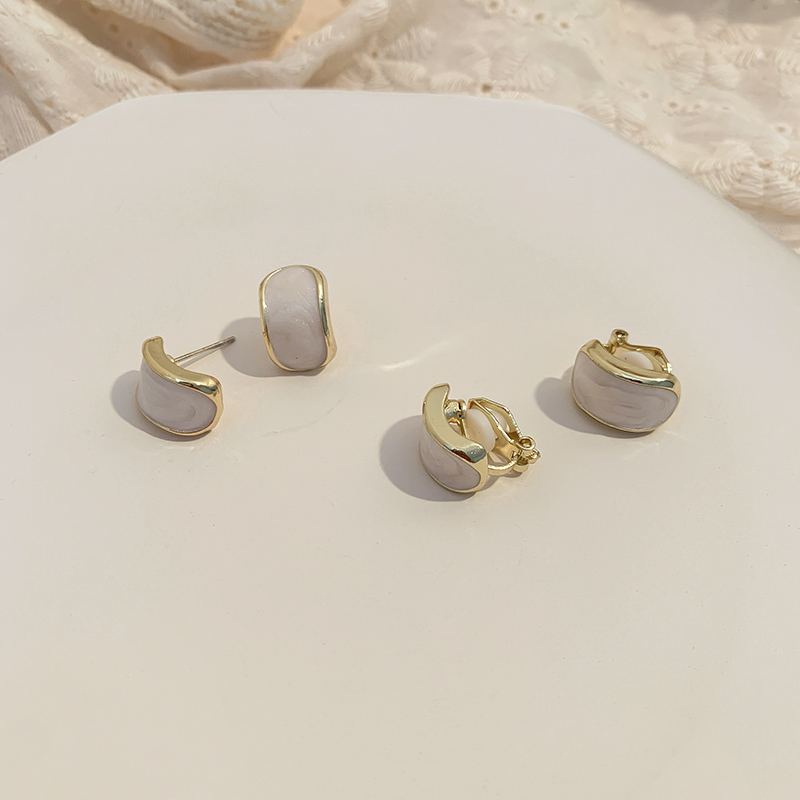Bông tai đá Opal tinh tế đơn giản và nhỏ gọn