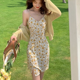 Đầm Ngắn Hai Dây Cổ Chữ V Xẻ Tà In Họa Tiết Hoa Vàng Phong Cách Pháp Thanh Lịch Cho Nữ