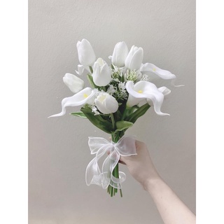 hoa cầm tay cô dâu (MÃ HCTAY07)
